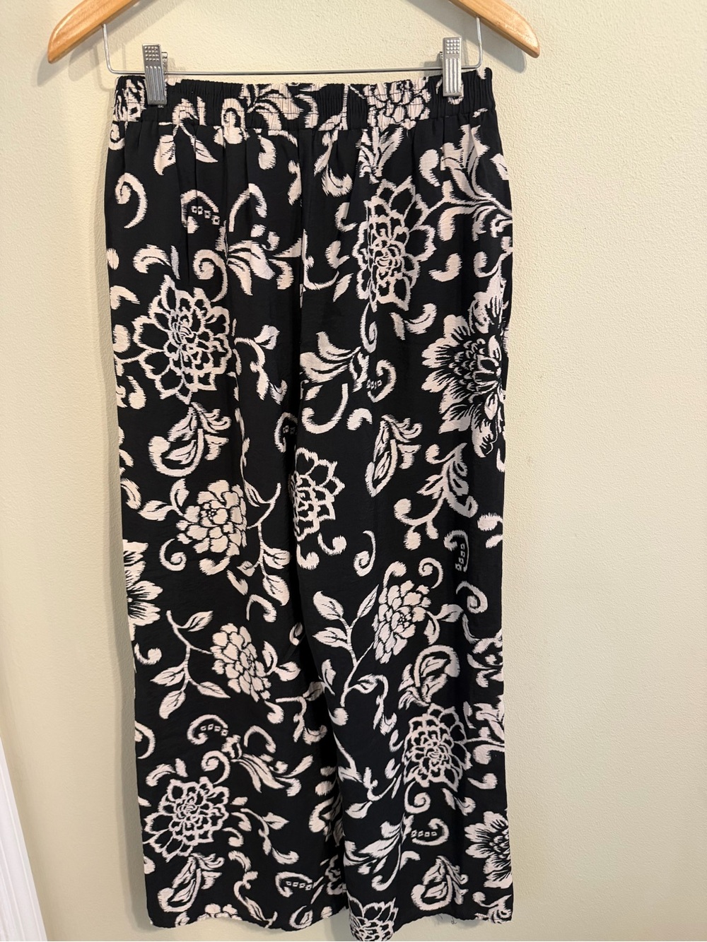 Black Ivory Floral Wide Leg Palazzo Pants Large Elastic Waist Pockets - Picture 5 of 7